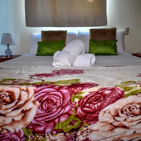 Hostal Palmas De Punta Cana F2 Luaran gambar