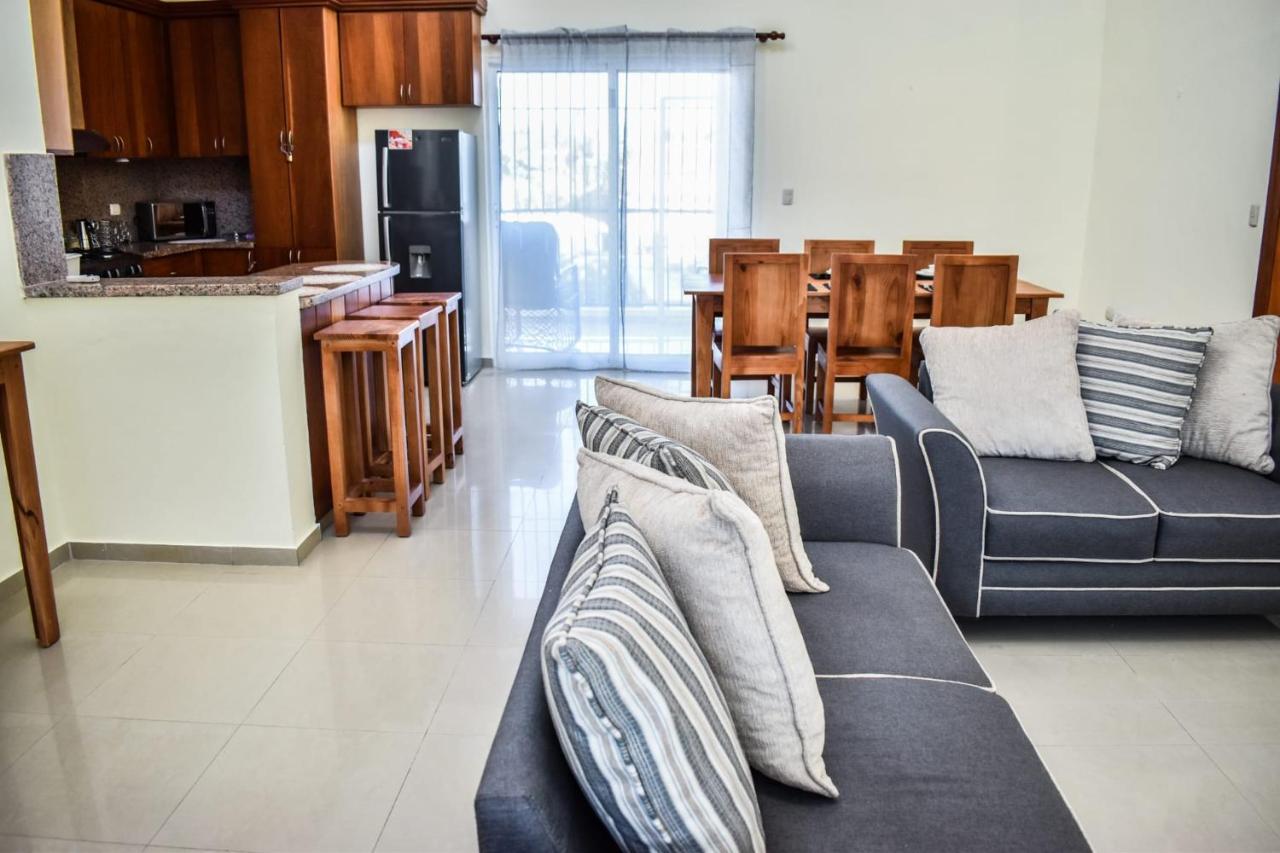 Hostal Palmas De Punta Cana F2 Luaran gambar