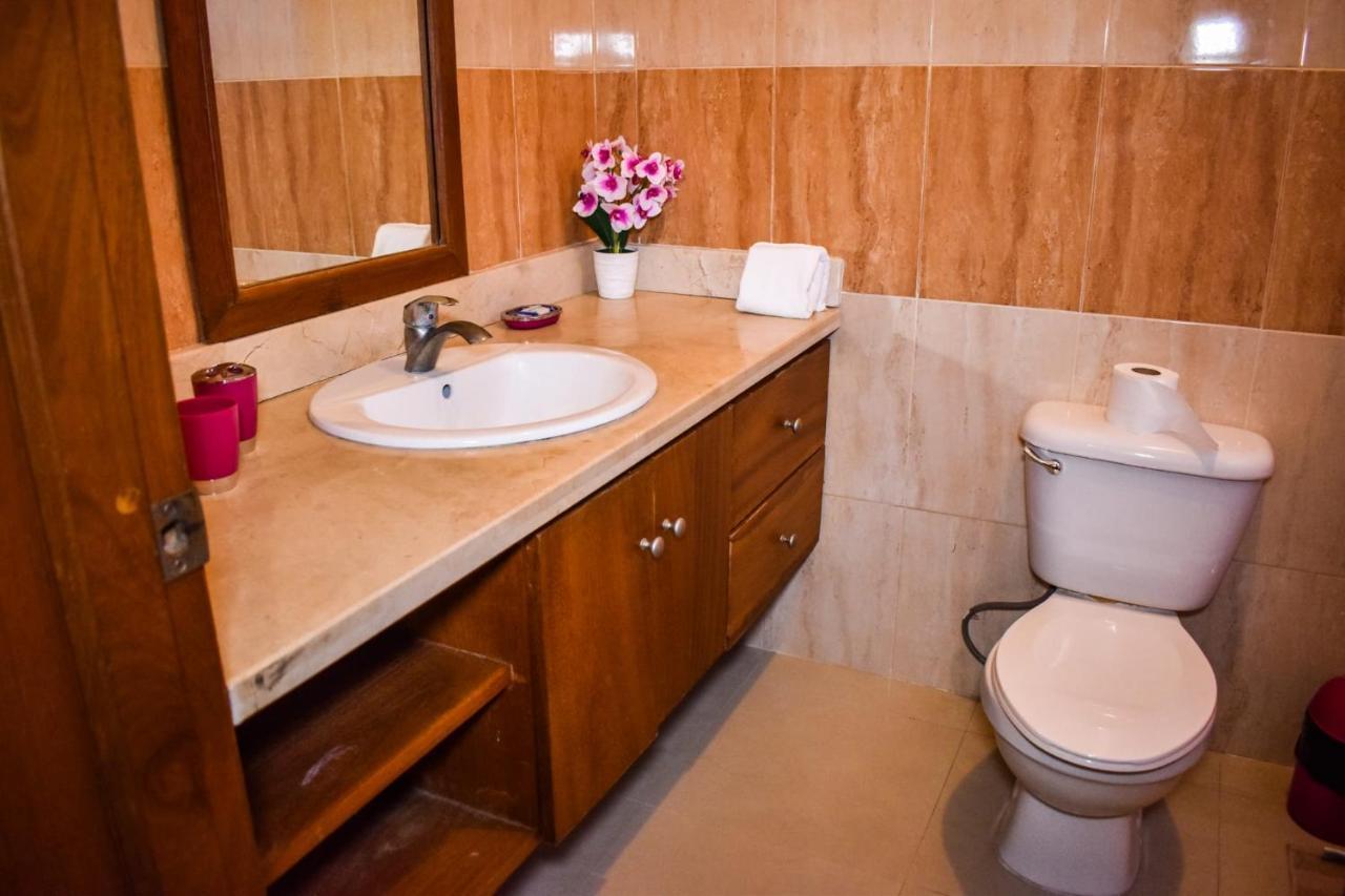 Hostal Palmas De Punta Cana F2 Luaran gambar