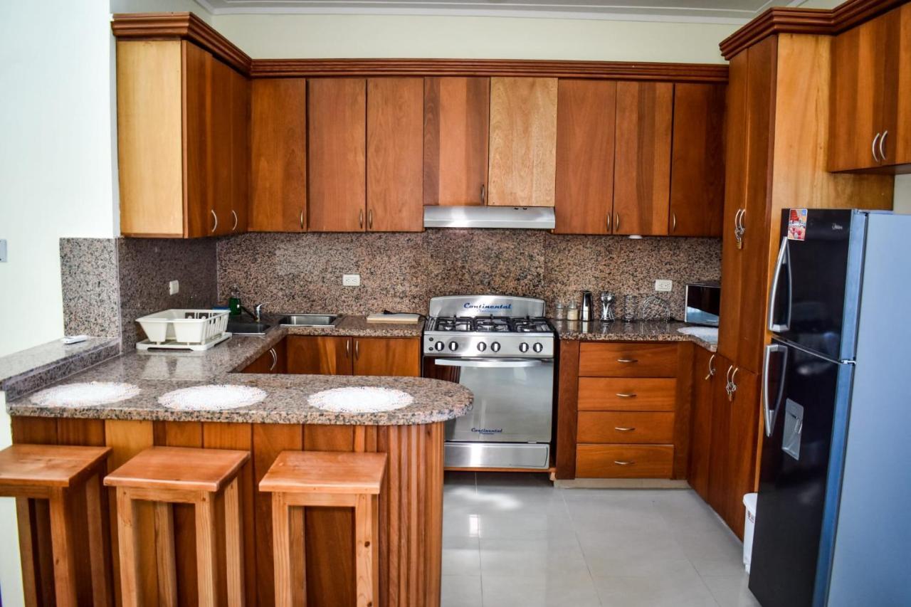 Hostal Palmas De Punta Cana F2 Luaran gambar