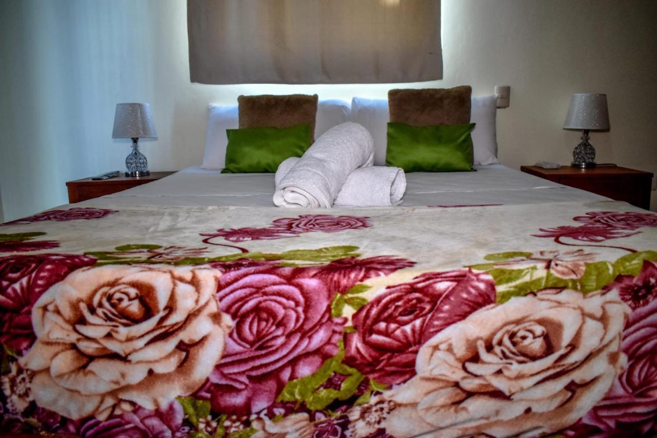 Hostal Palmas De Punta Cana F2 Luaran gambar